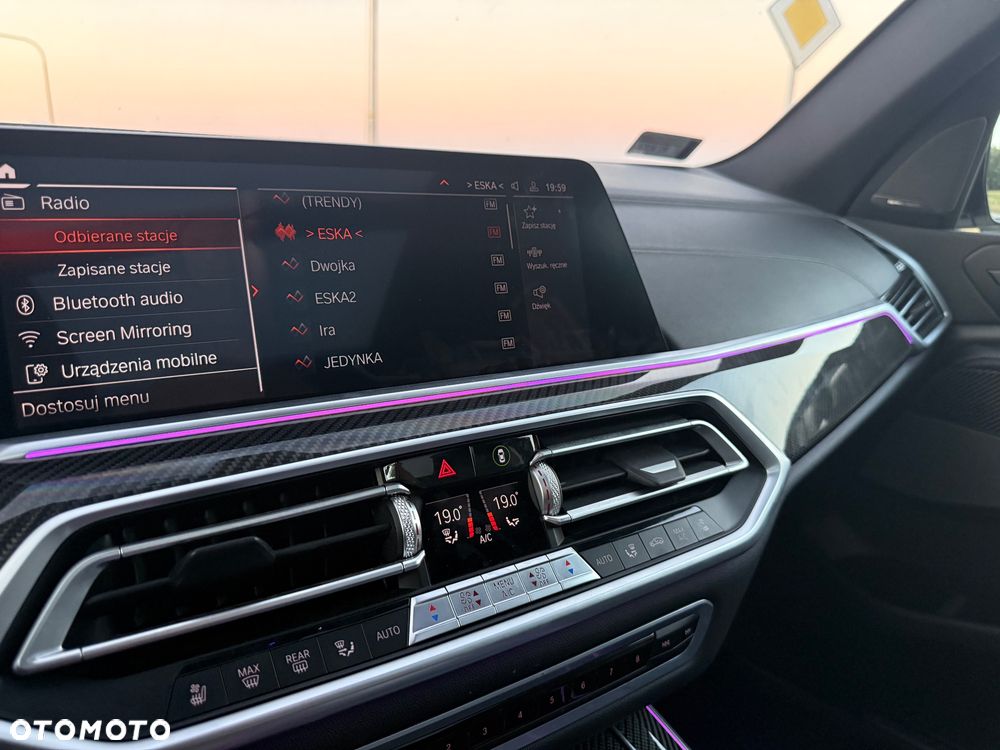 BMW X5 M M50i - 27
