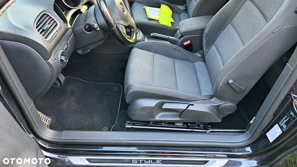 Volkswagen Golf - 5