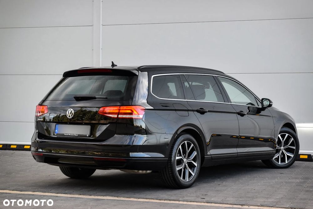 Volkswagen Passat 1.5 TSI EVO Elegance DSG - 2