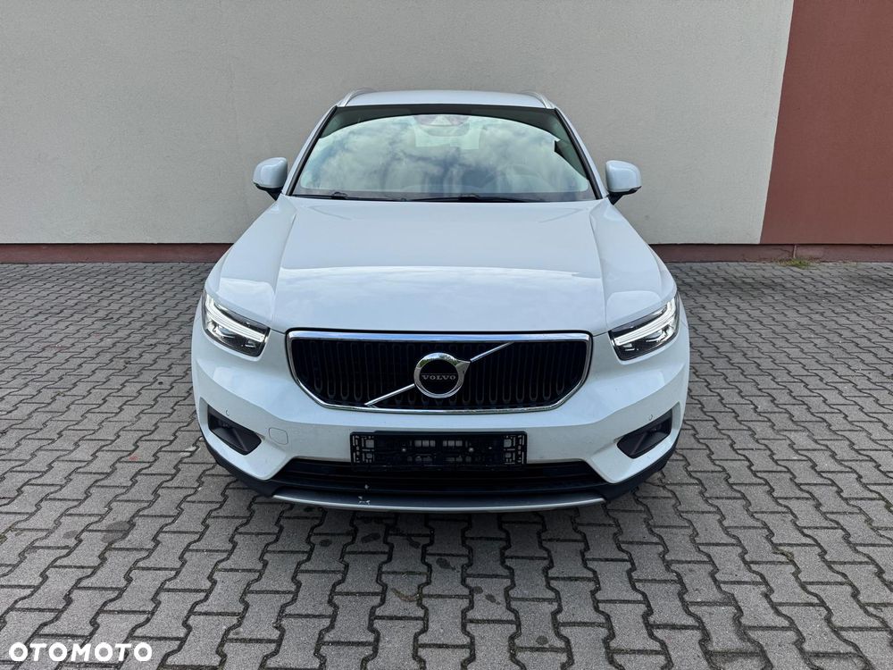 Volvo XC 40 D3 Momentum Pro - 4