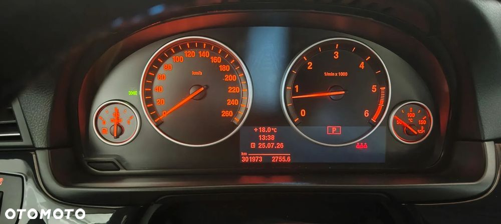 BMW Seria 5 535d xDrive - 12