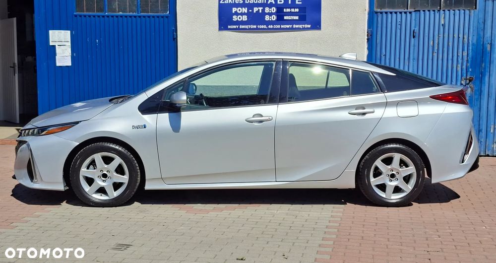 Toyota Prius - 2