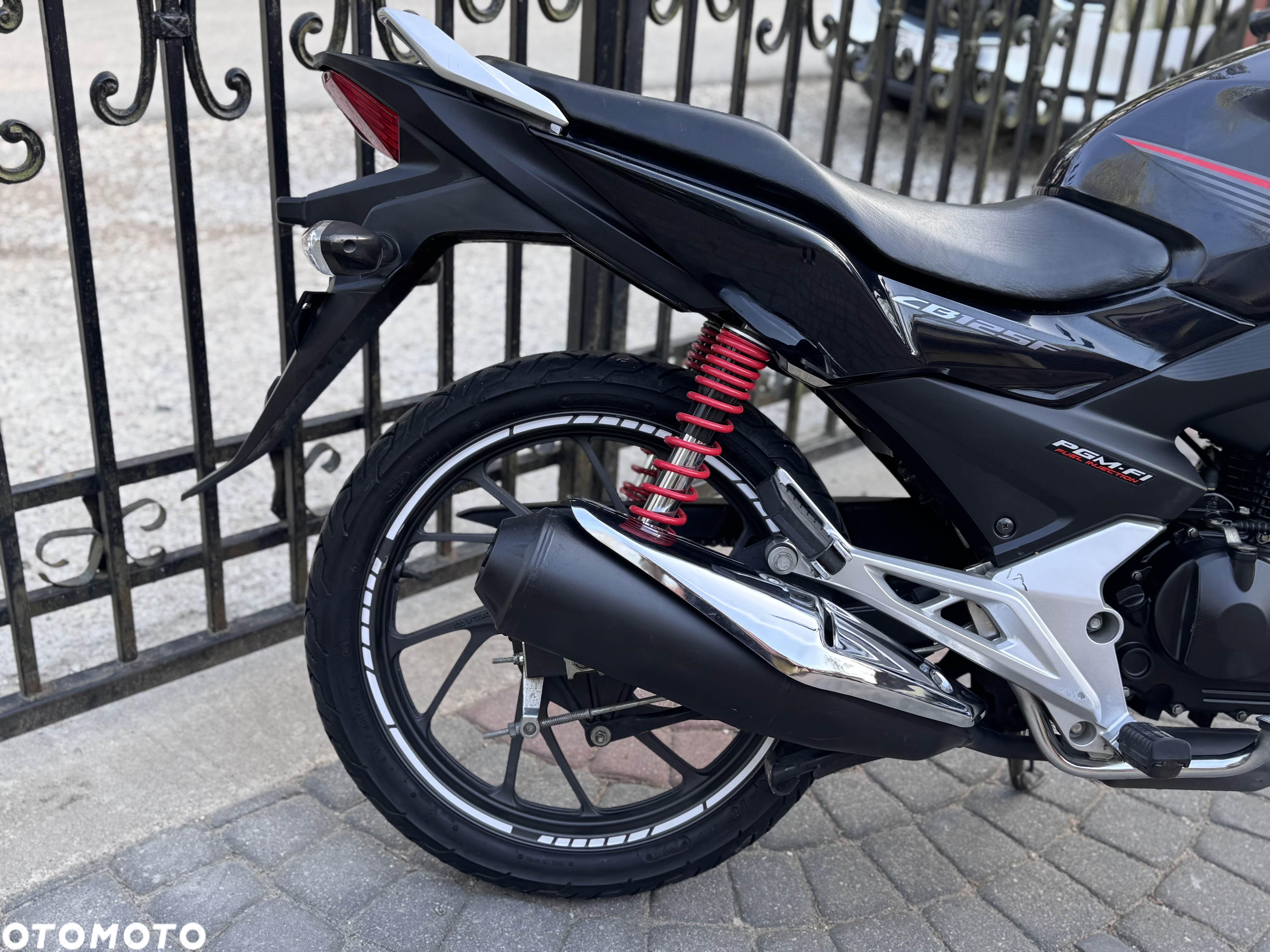Honda CB - 9