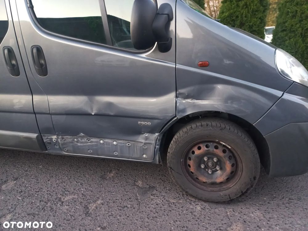 Opel Vivaro - 10