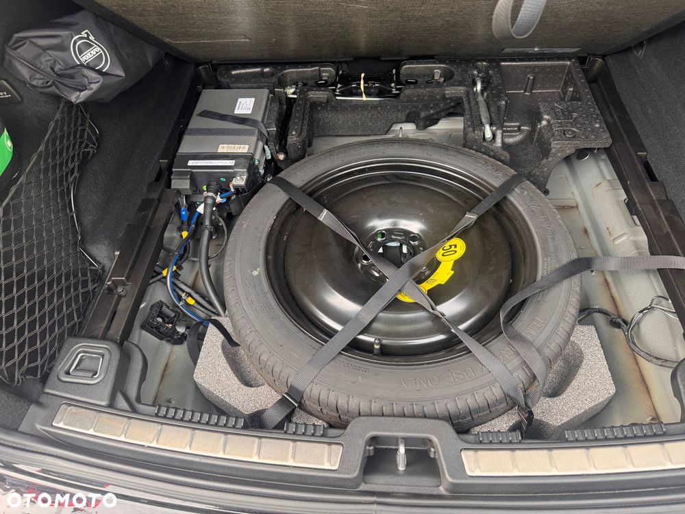Volvo XC 60 B4 D AWD Geartronic Momentum Pro - 26