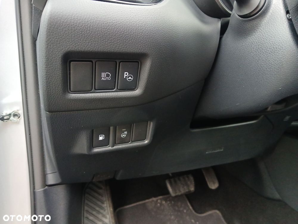 Toyota C-HR 2.0 Hybrid Executive - 25