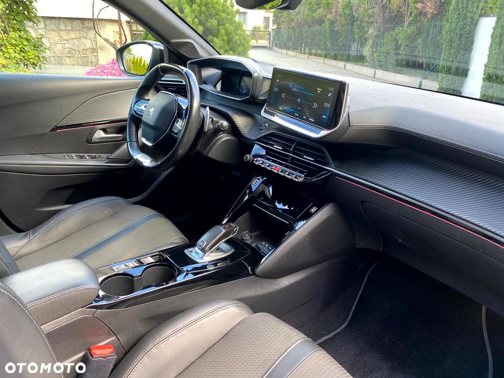 Peugeot 208 1.2 PureTech GT S&S EAT8 - 4