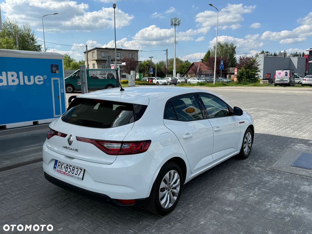 Renault Megane 1.5 Blue dCi Intens - 6