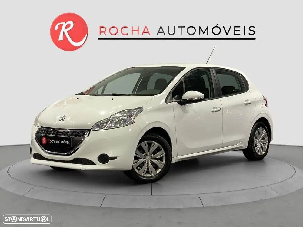 Peugeot 208 - 1