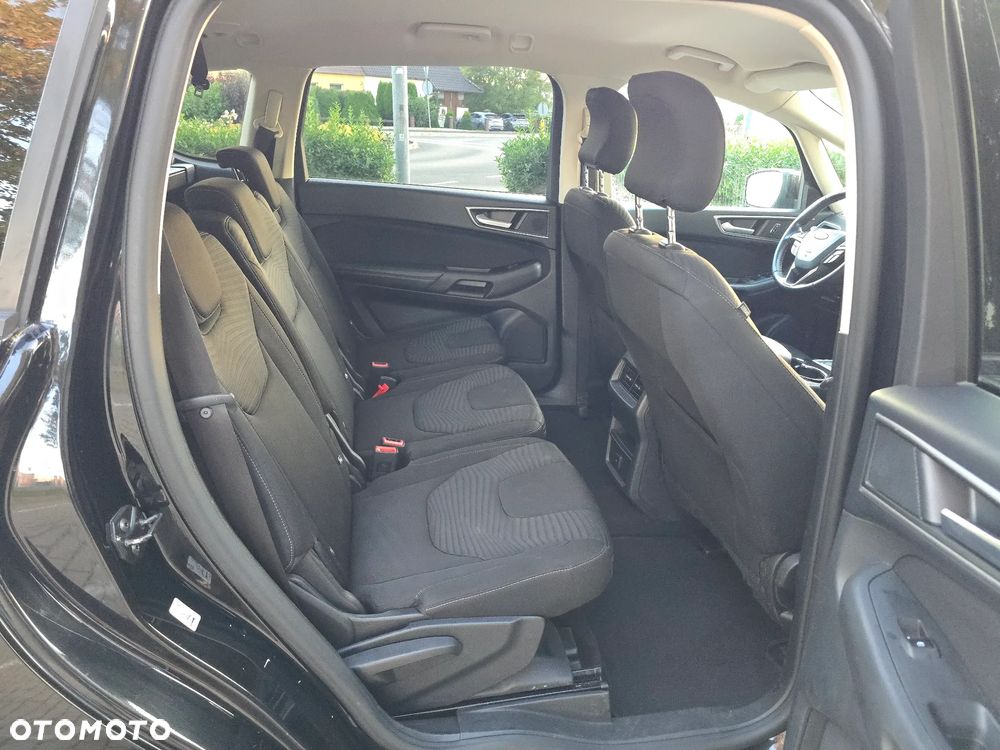 Ford S-Max - 11