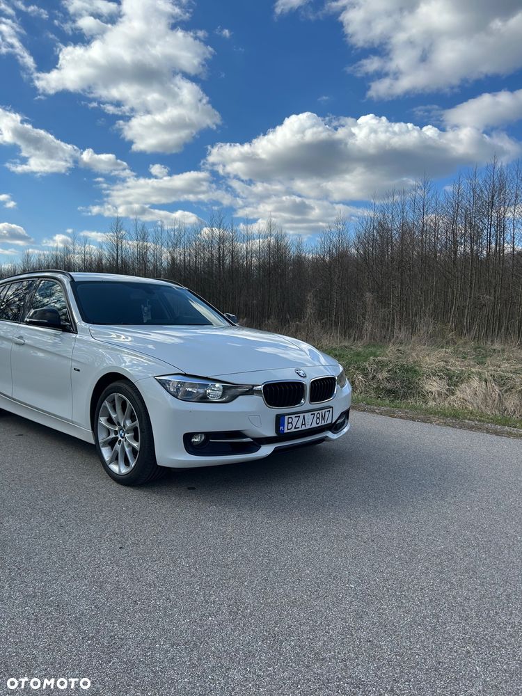 BMW Seria 3 330d Sport Line - 3