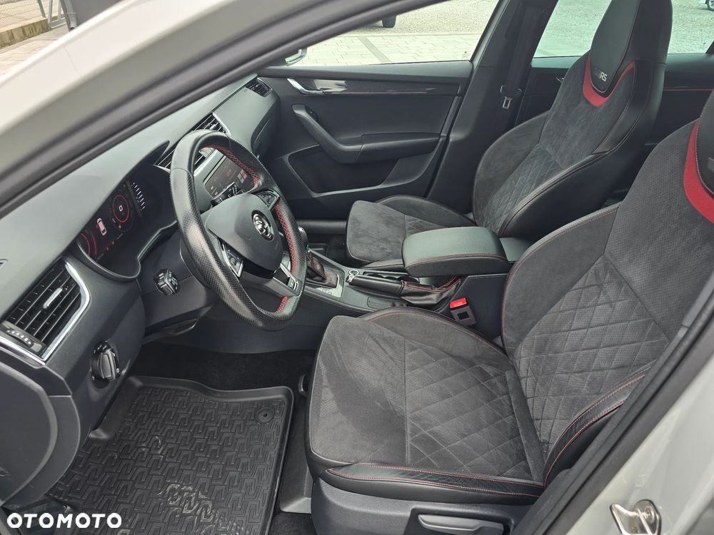 Skoda Octavia 2.0 TSI GPF RS 245 DSG - 23