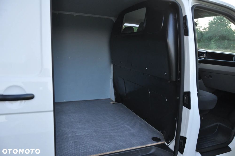 Volkswagen T6.1 - 19