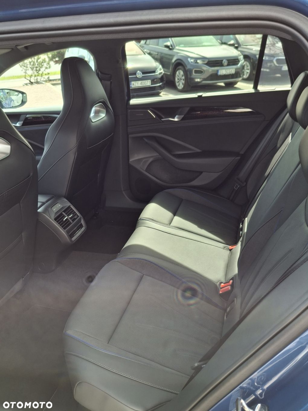 Volkswagen Passat 2.0 TDI SCR 4Mot R-Line DSG - 16