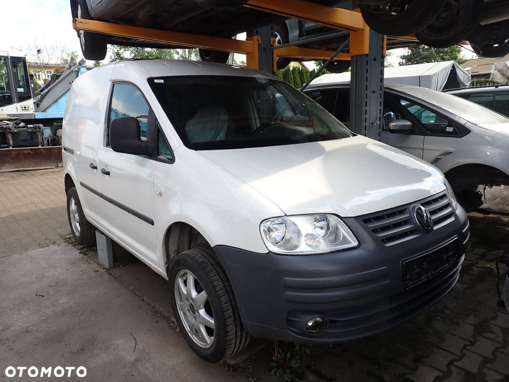 CZĘŚCI - Vw Caddy III 2K 1,9 TDI 105KM BLS MINIVAN 5B JCS lakier LB9A 2009r. INDEX - 10068 - 1
