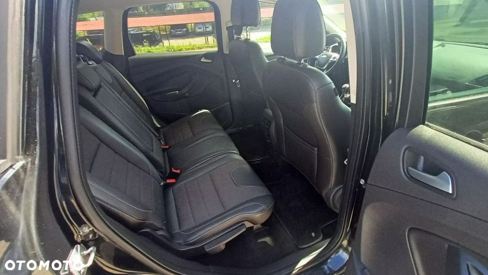Ford Kuga - 28