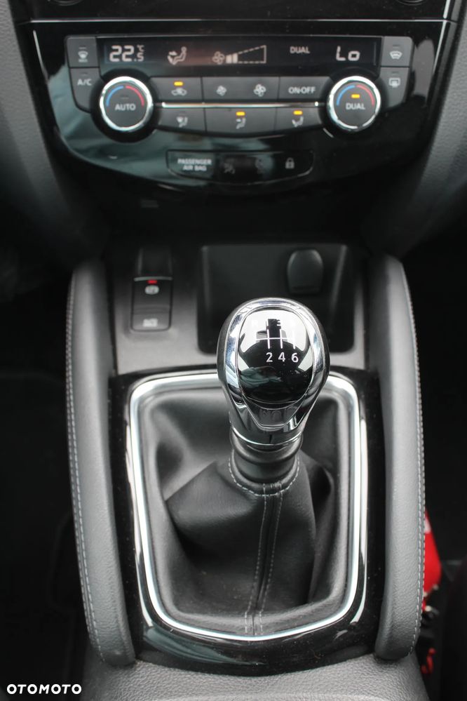 Nissan Qashqai 1.3 DIG-T Tekna+ - 31