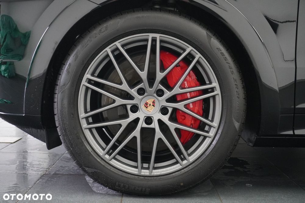 Porsche Cayenne - 12