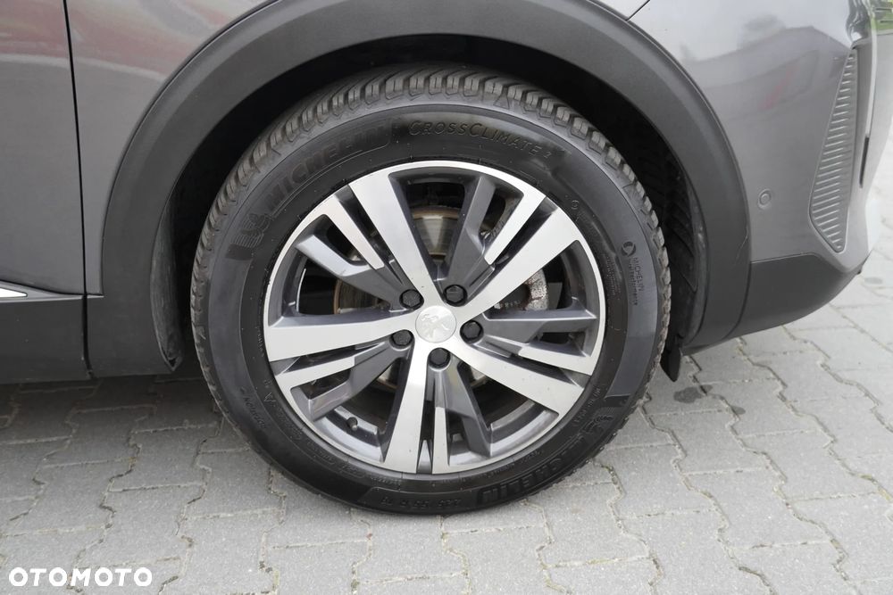 Peugeot 3008 1.5 BlueHDi Allure Pack S&S EAT8 - 20