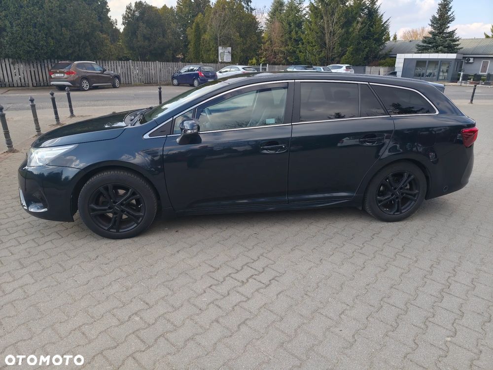 Toyota Avensis 1.8 Premium MS - 5