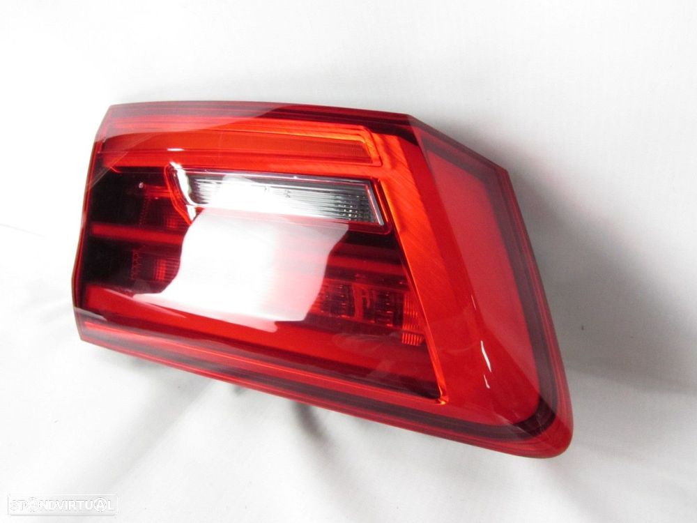 Farolim da Mala Esquerdo Seminovo/ Original BMW 5 (G30, F90) 63217376473 - 2