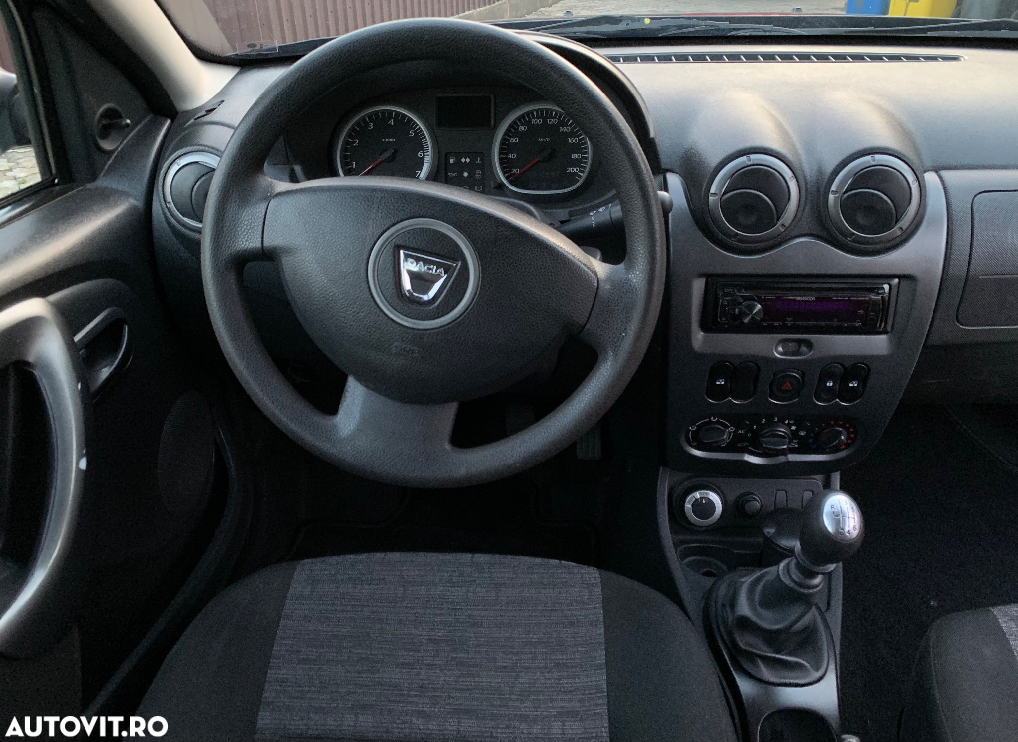 Dacia Duster 1.5 dCi 4x4 Laureate - 11
