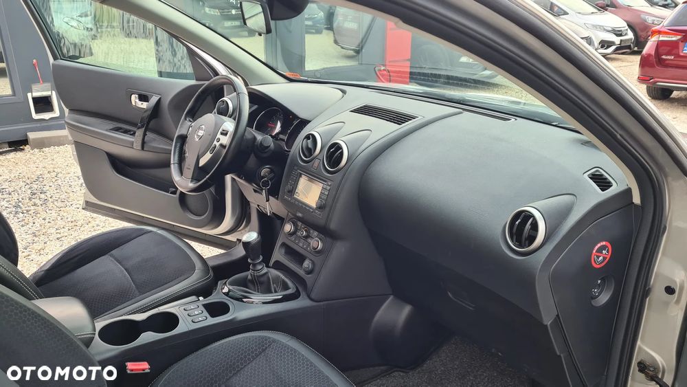 Nissan Qashqai - 10