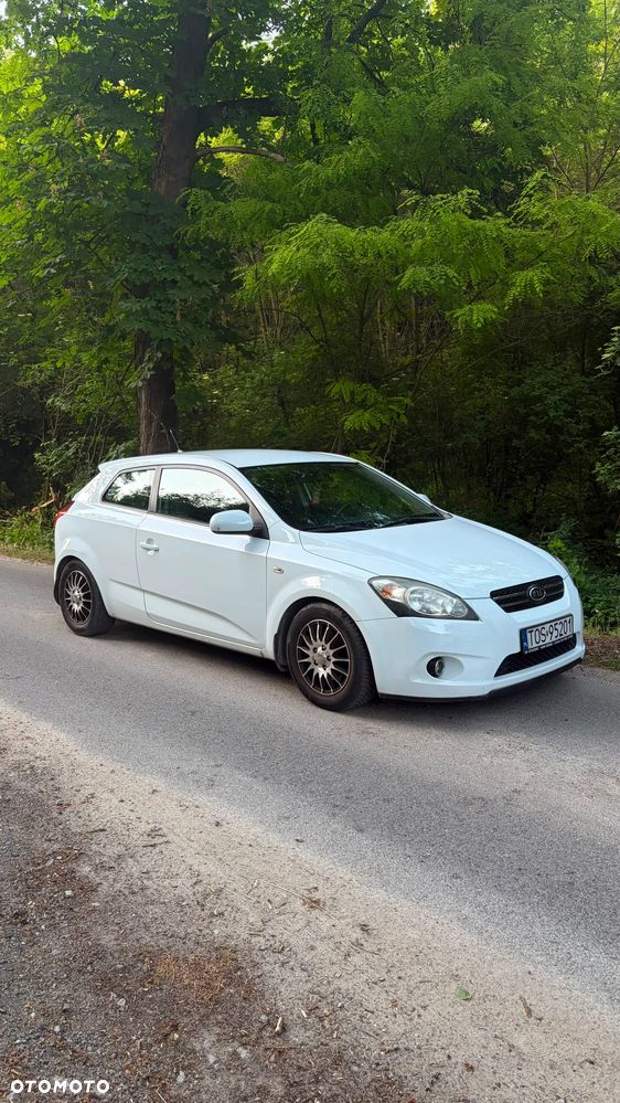 Kia Ceed 1.6 L - 3