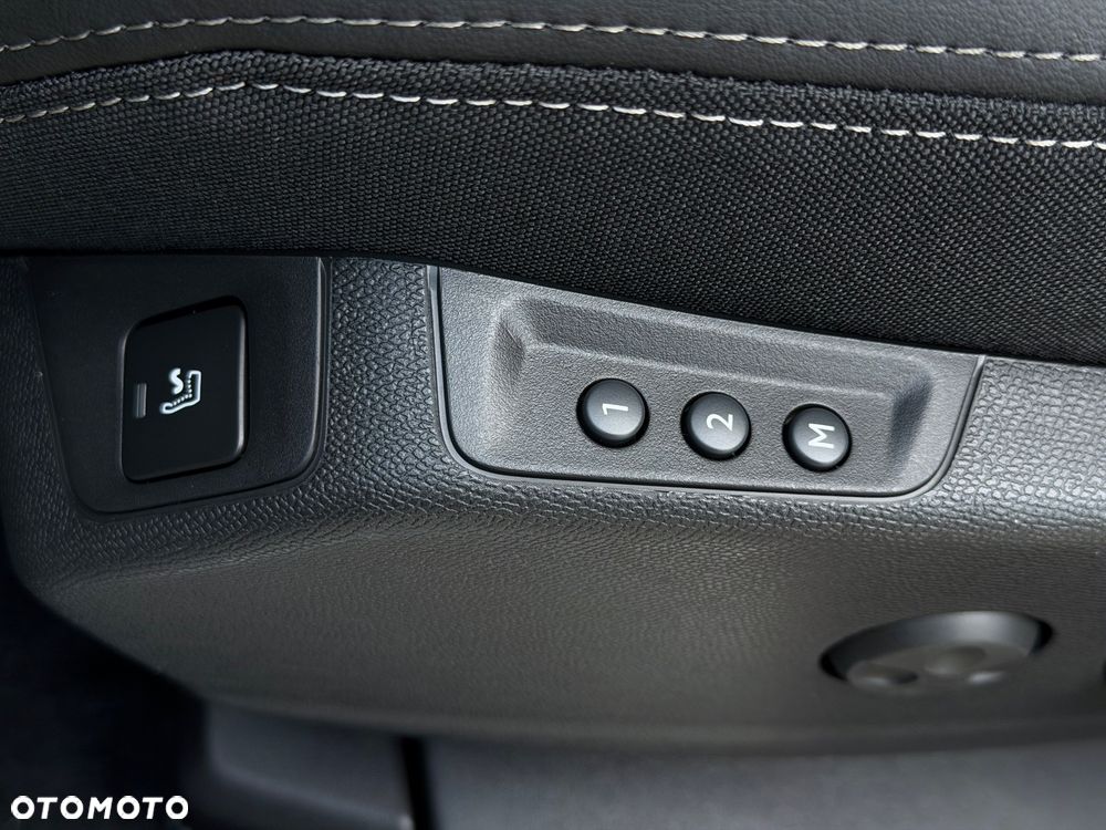 Peugeot 3008 1.6 PureTech HYbrid Allure S&S EAT8 - 30