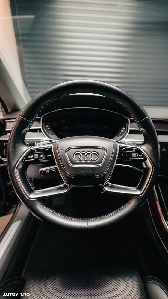 Audi A8 - 35