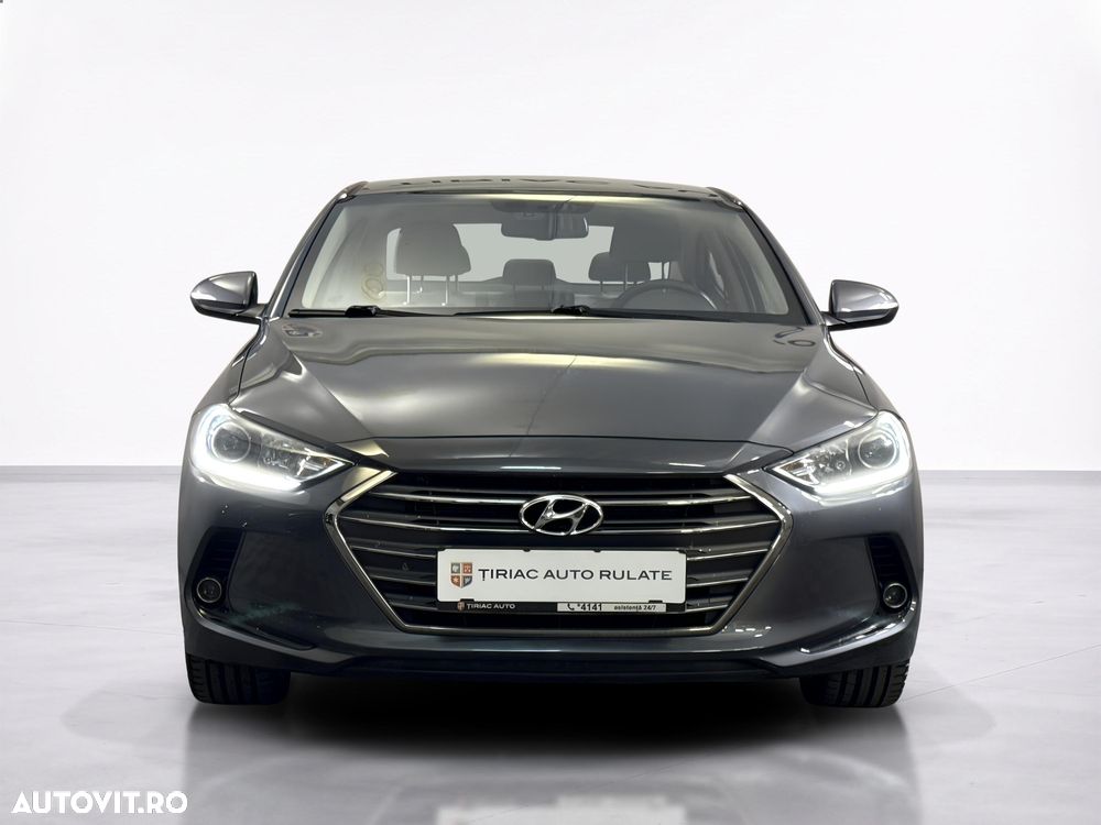 Hyundai Elantra - 9