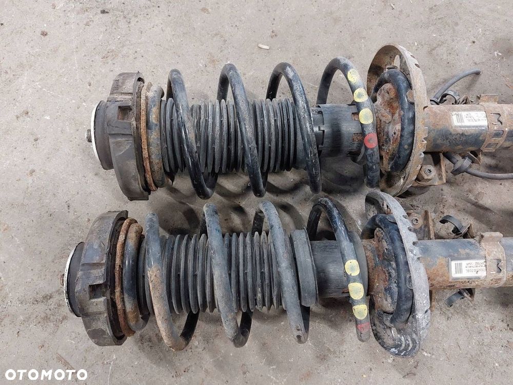 AMORTYZATOR SPRĘŻYNA ZWROTNICA  PRAWY PRZÓD SKODA FABIA II - 3