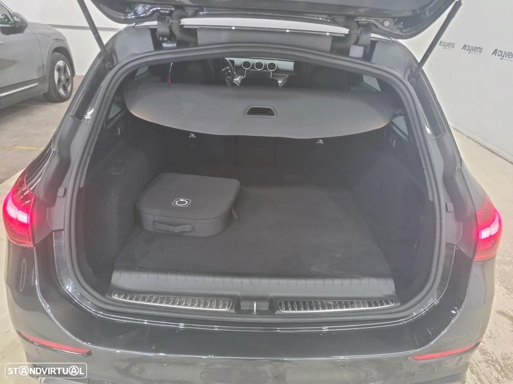 Mercedes-Benz C 300 de AMG Line - 12