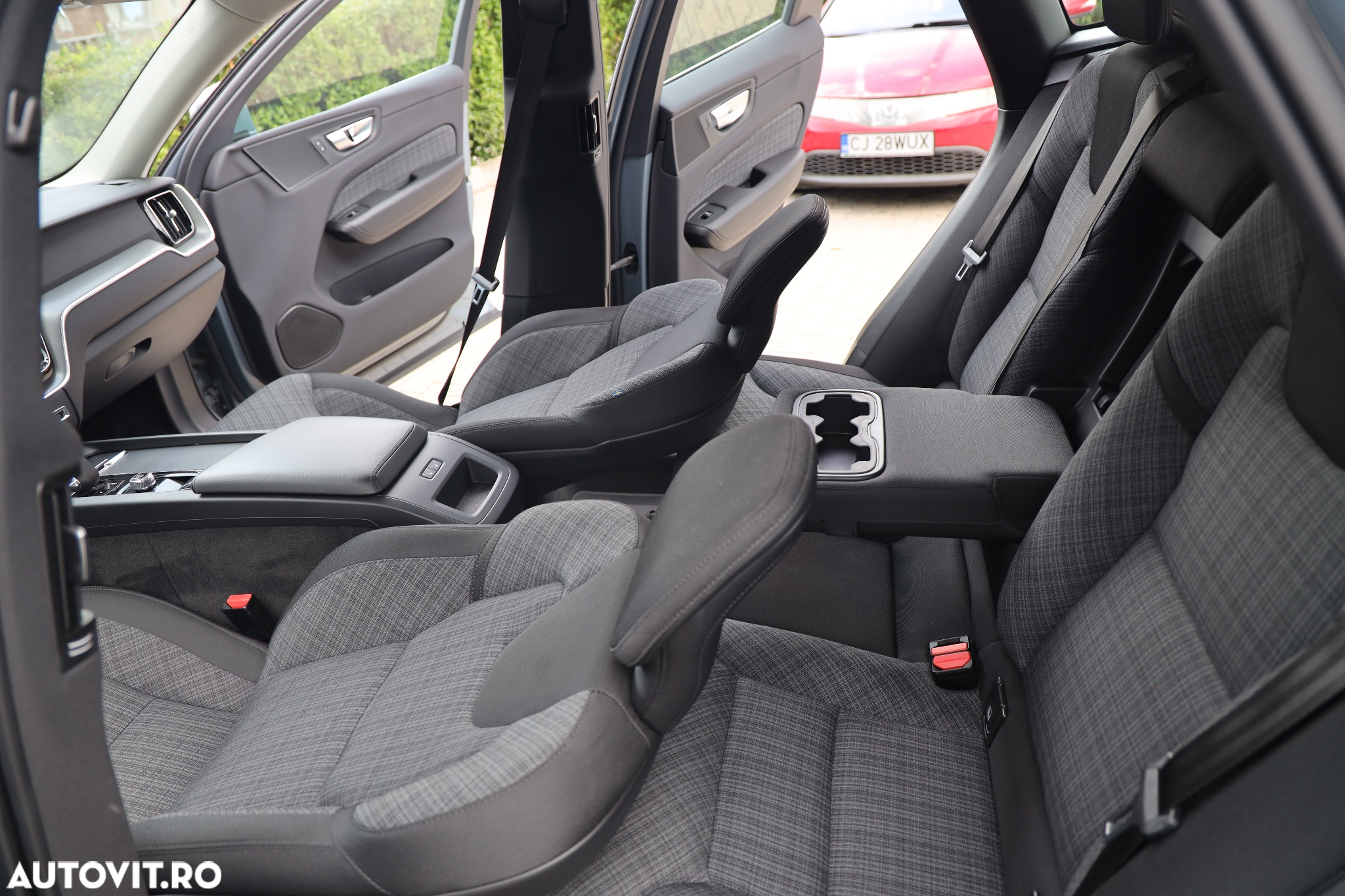 Volvo XC 60 B5 AT AWD MHEV Core - 13