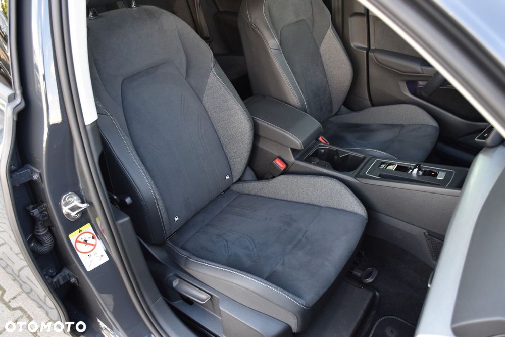 Volkswagen Golf - 35