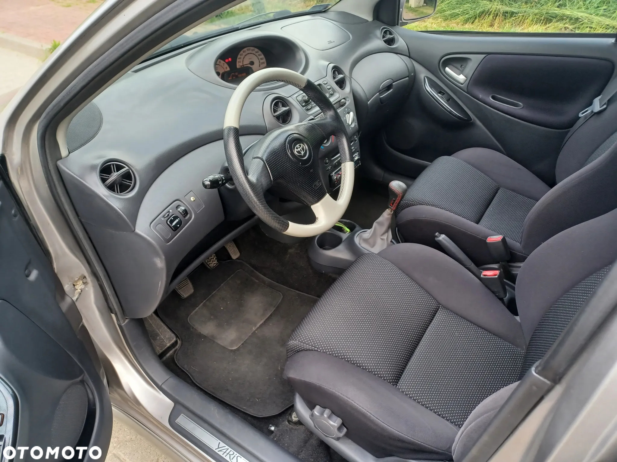 Toyota Yaris 1.5 TSport - 8