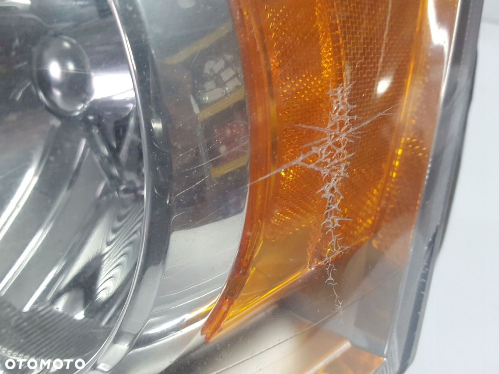 CHRYSLER GRAND VOYAGER V 08-10r LAMPA LEWA PRZÓD ANGLIK - 3