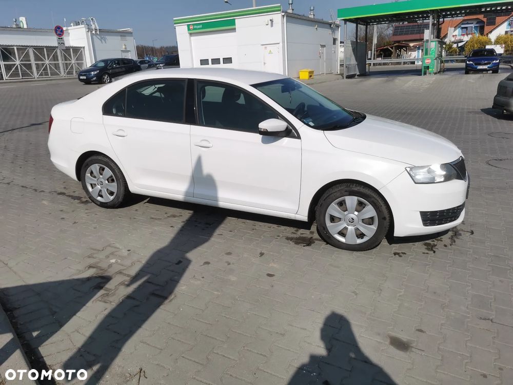 Skoda RAPID 1.2 TSI Active - 4