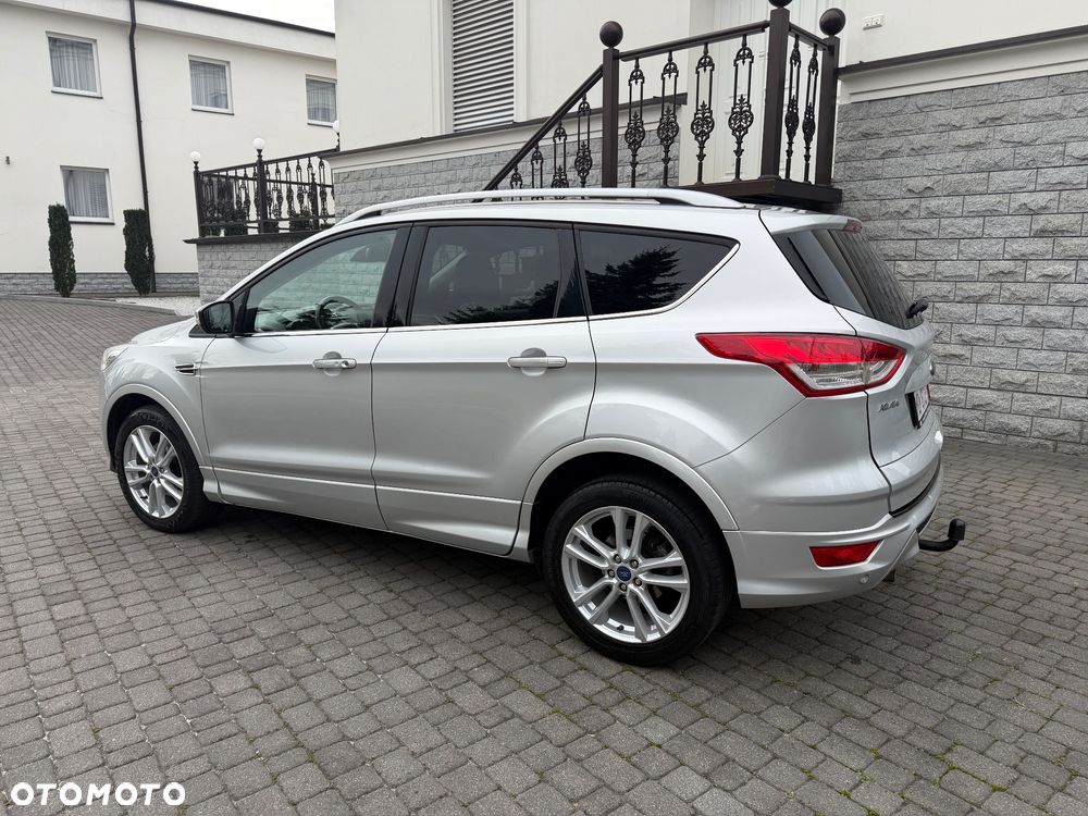 Ford Kuga 1.5 EcoBoost 2x4 Titanium - 13