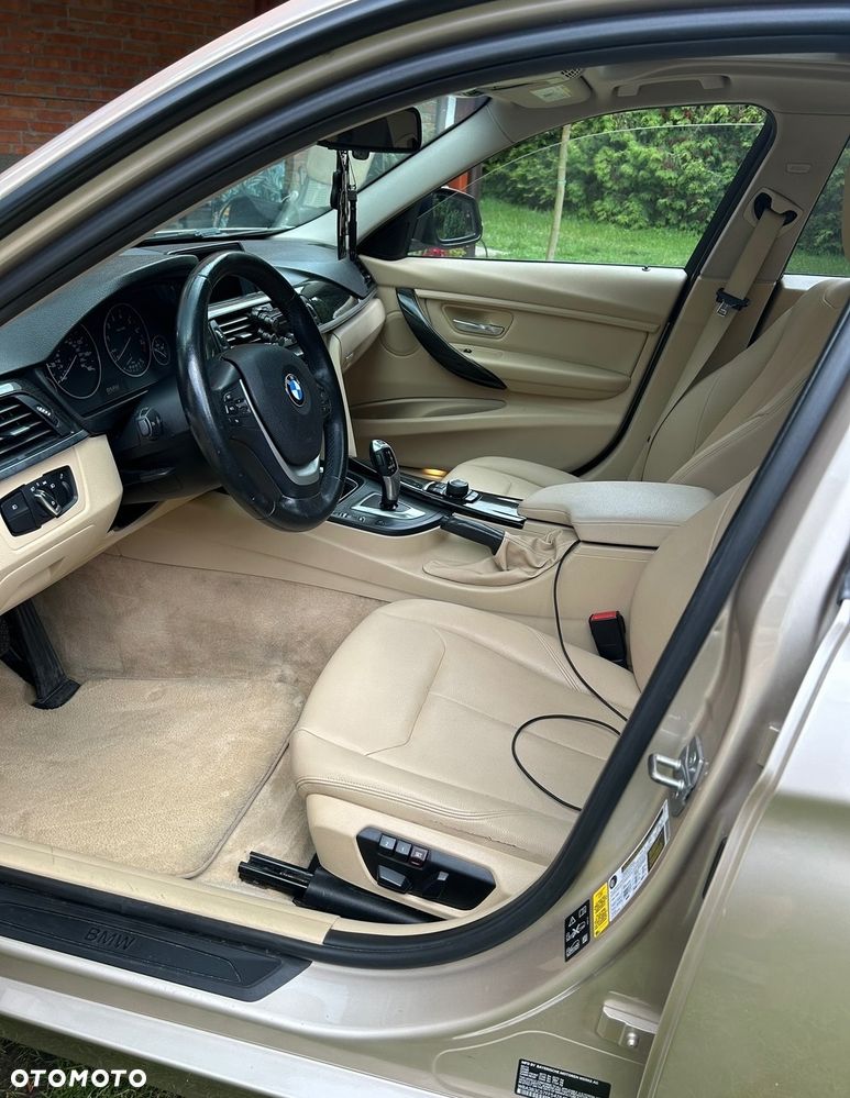 BMW Seria 3 328i xDrive - 6