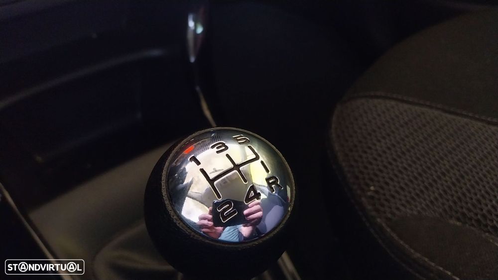 Citroën C3 1.2 PureTech Attraction - 12
