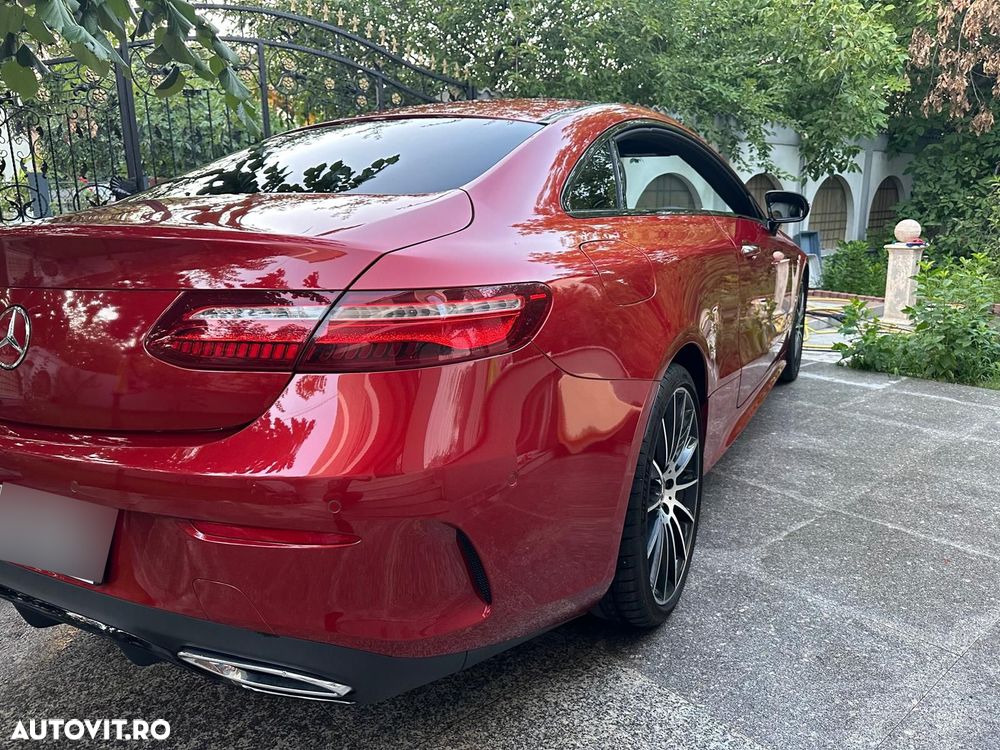 Mercedes-Benz E 220 d Coupe 9G-TRONIC AMG Line - 12
