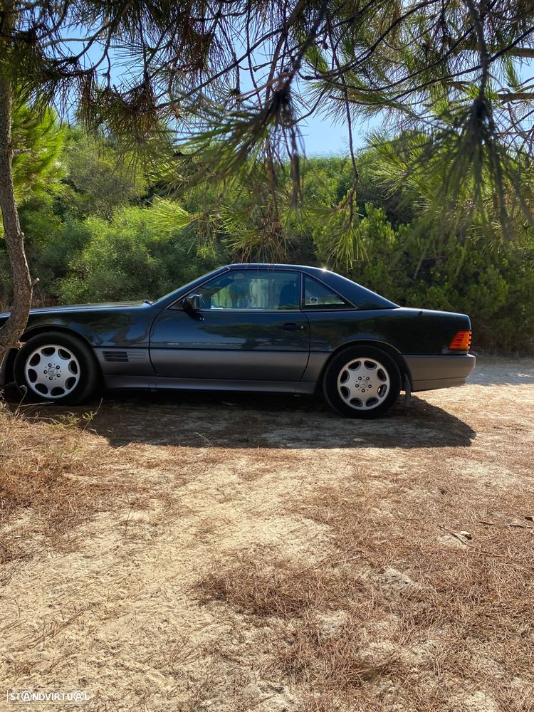 Mercedes-Benz SL 300 SE - 32
