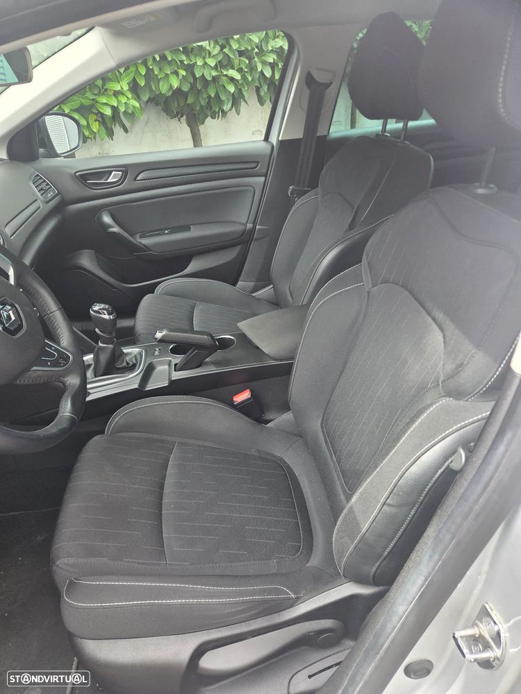 Renault Mégane 1.5 dCi Limited - 6