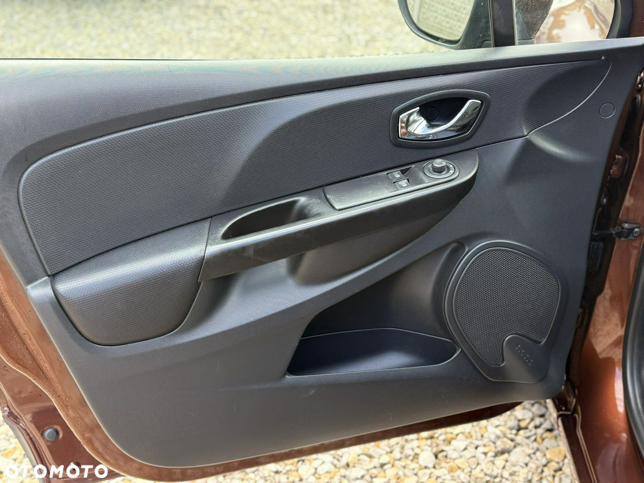 Renault Clio - 14