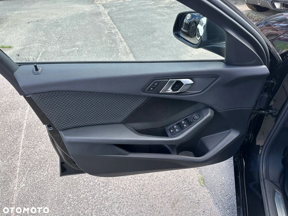 BMW Seria 1 118i Advantage - 11