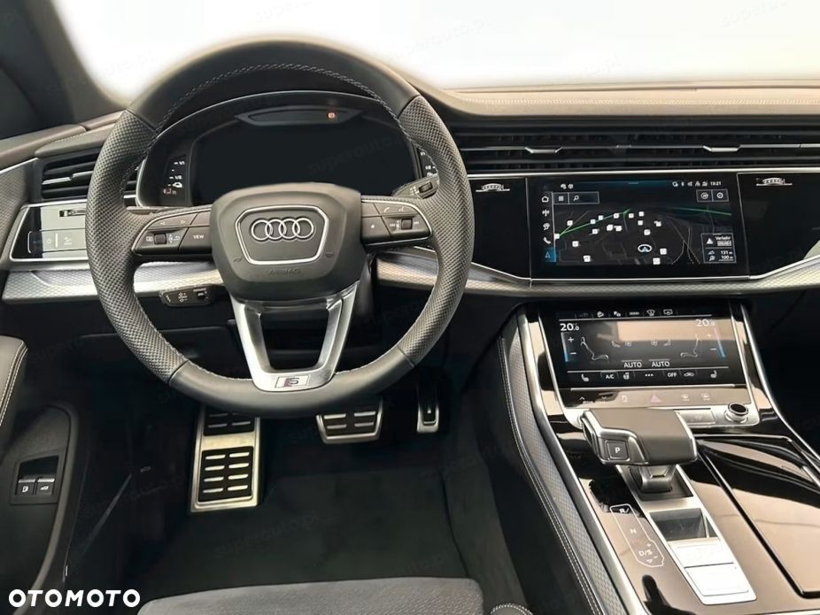 Audi Q8 - 7