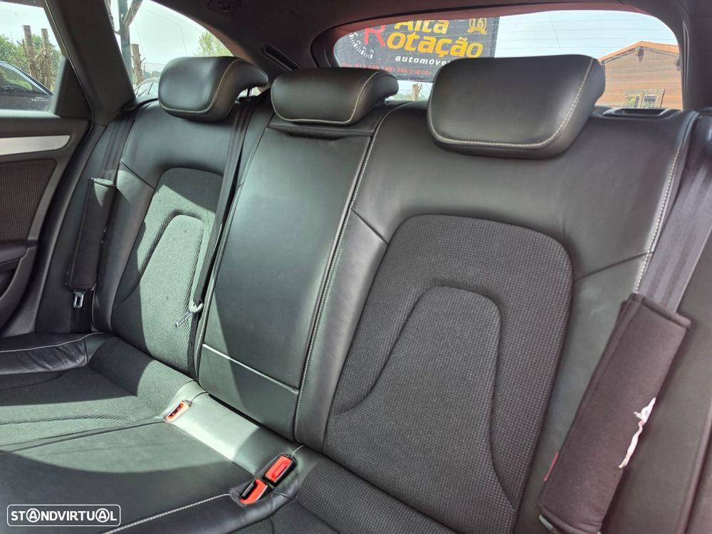 Audi A4 Avant 2.0 TDi S-line - 13