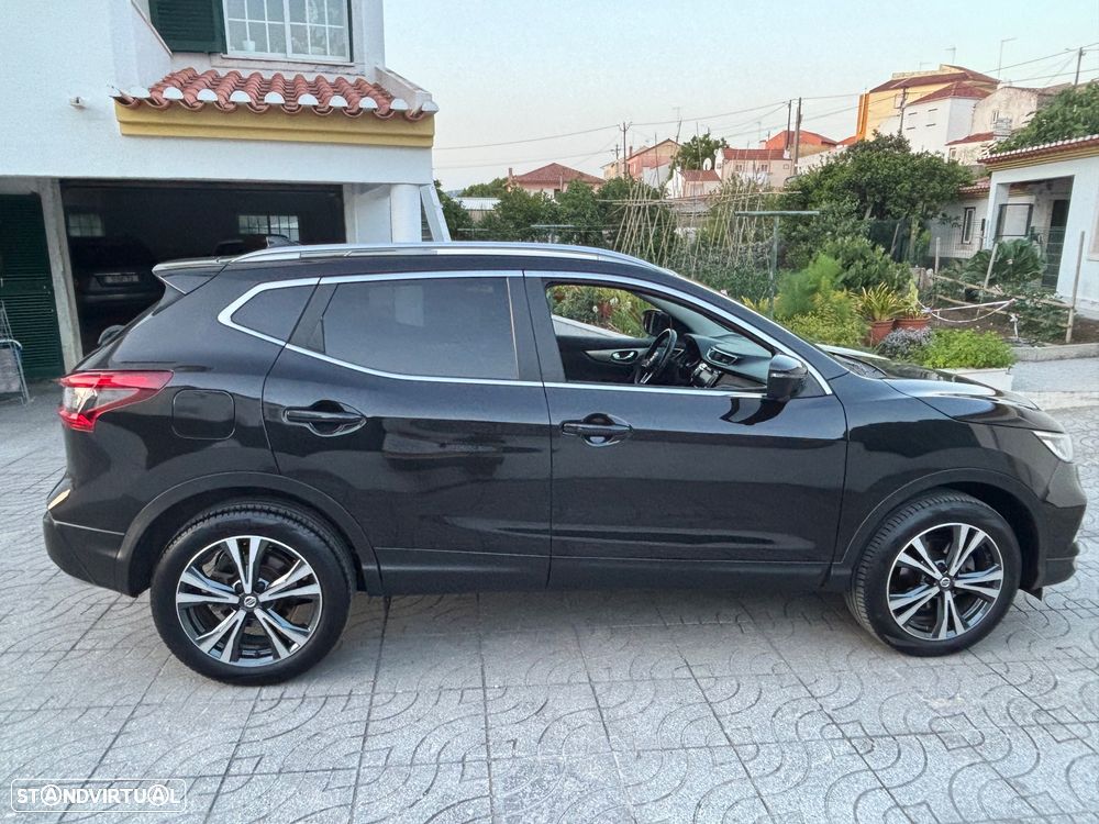 Nissan Qashqai 1.3 DIG-T N-Connecta J18 - 23
