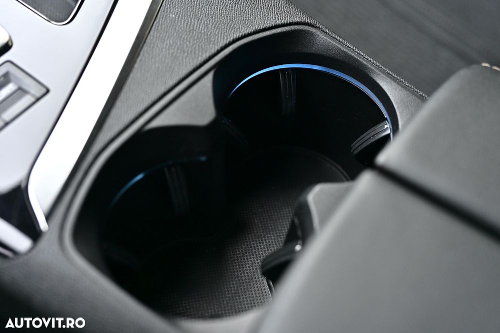 Peugeot 3008 1.2 PureTech 130 EAT8 GT - 28